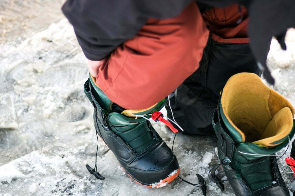Fitting a snowboarding boot